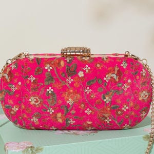Clutch cápsula Eva - Rosa, bolso de diseño de seda bordada, bolso bandolera para fiesta de noche, clutch bordado, clutch floral, bolso de boda, regalo