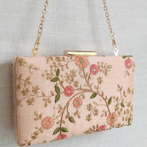 Floral creeper box clutch - Peach