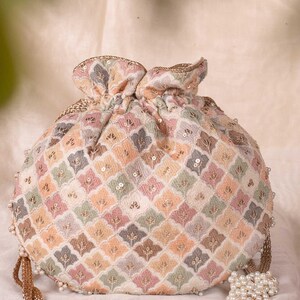 Aza Pastel Potli - Potli bordado, Potli nupcial, regalo de bodas imagen 7