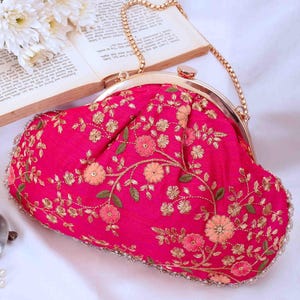 Sac à main vintage creeper floral - Sac rose en soie florale brodée, sac de mariage, sac de soirée, sacs de fête Diwali, classique intemporel, sac indien