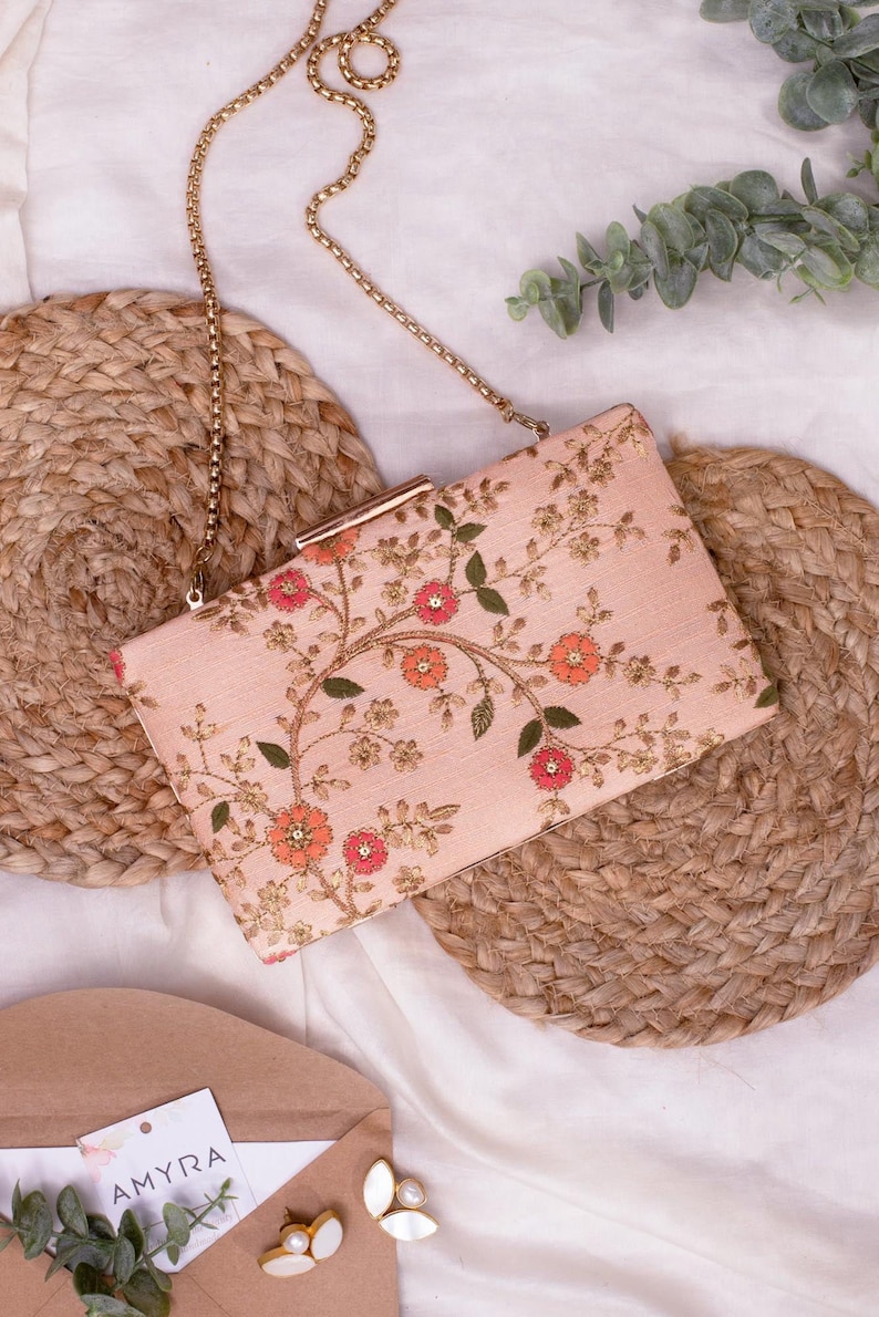 Floral creeper box clutch - Peach