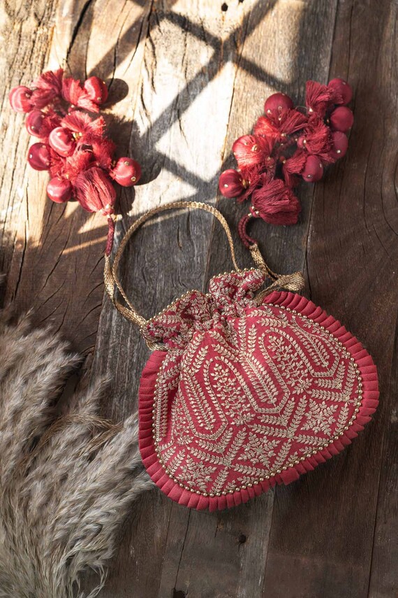 Macrame potli bag shop
