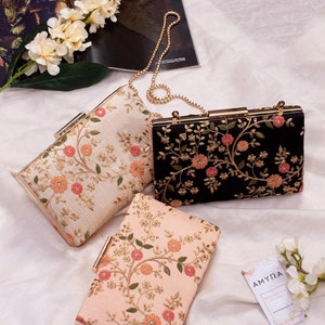 Floral creeper box clutch - Peach