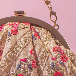 Bolso vintage Resham dorado con bordado multicolor, pura seda banarasi, regalo de boda, bolsos de fiesta, colecciones Diwali, bolso de boda