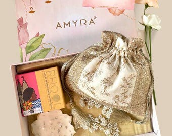 Cadeaumand - Inaya cream potli - Aroma & Urli-doos, diwalicadeau, Indiase feestelijke diwali-cadeauset, git for her,
