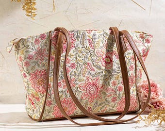 Ivy floral embroidered Tote bag