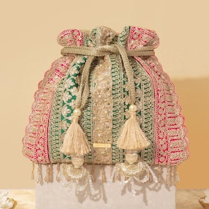 Naaz Potli - Verde y rosa, regalo de Diwali, bolso de seda bordado, bolso de diseñador, bolso de novia, potli indio hecho a mano, lujoso bolso con borlas
