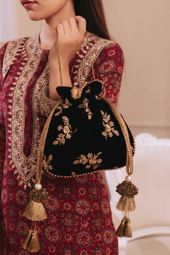 Black Velvet Potli bag, embroidered potli, wedding gift, gift for women, diwali gift, bridal evening purse, cocktail party, bachelorette