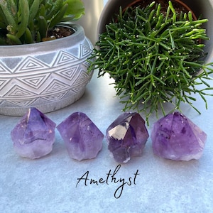 Amethyst Kristall - Freistehend Großer Punkt - Edelstein