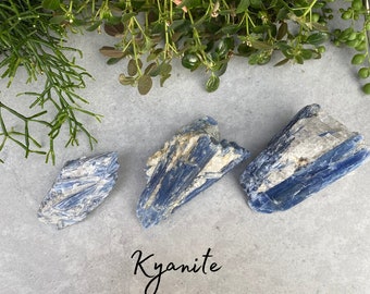 ブルーカイヤナイト天然原石 約38～40g（1個） - Etsy 日本