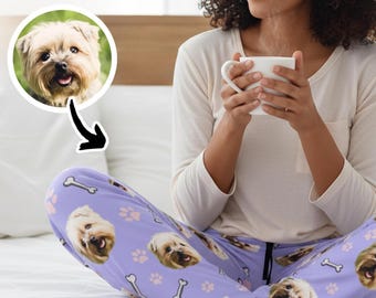 Op maat gemaakte pyjamabroek voor huisdieren: pyjamabroek met hond of kat