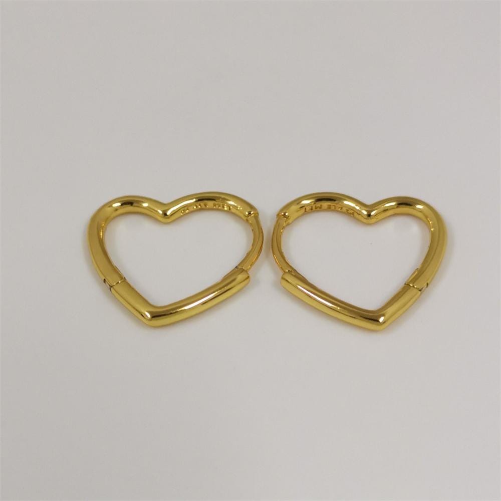 Pandora アシンメトリーハートフープイヤリング, one size (Pack of 1), 他の素材は使用していません。, 宝石なし Asymmetrical Heart Hoop Earrings | スターリングシルバー | パンドラ\u0027