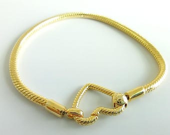 NEW Pandora Moments Heart Closure Snake Chain Bracelet Gift Bag