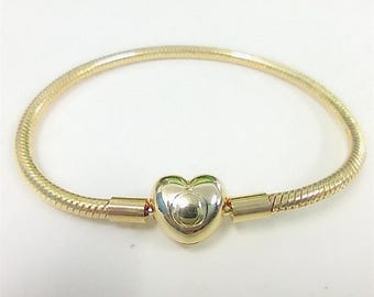 Pandora Moments Gold Snake chain gold-plated bracelet with heart clasp