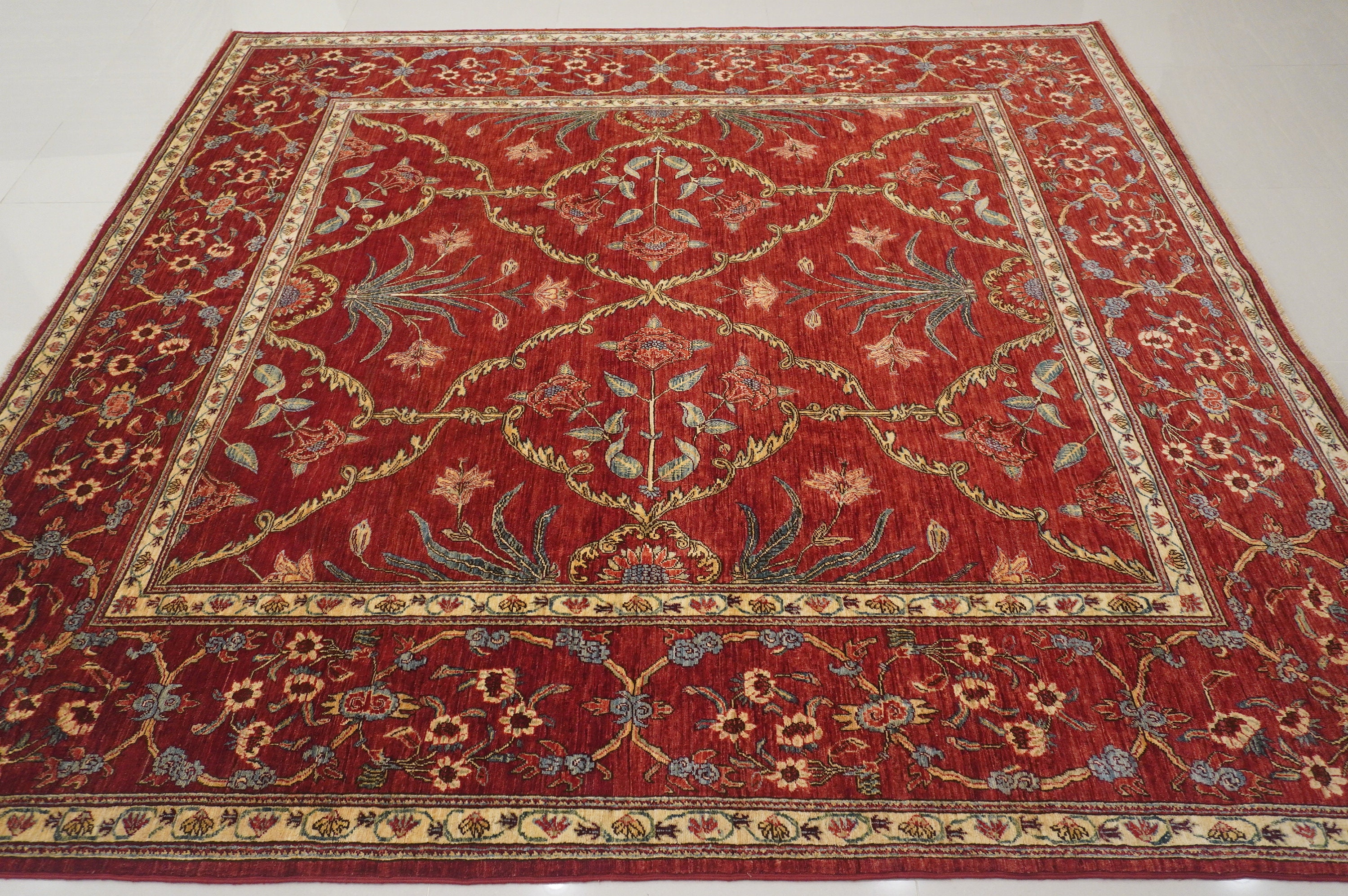 Square Pakistani 8x8 Wool Oriental Rug 5720