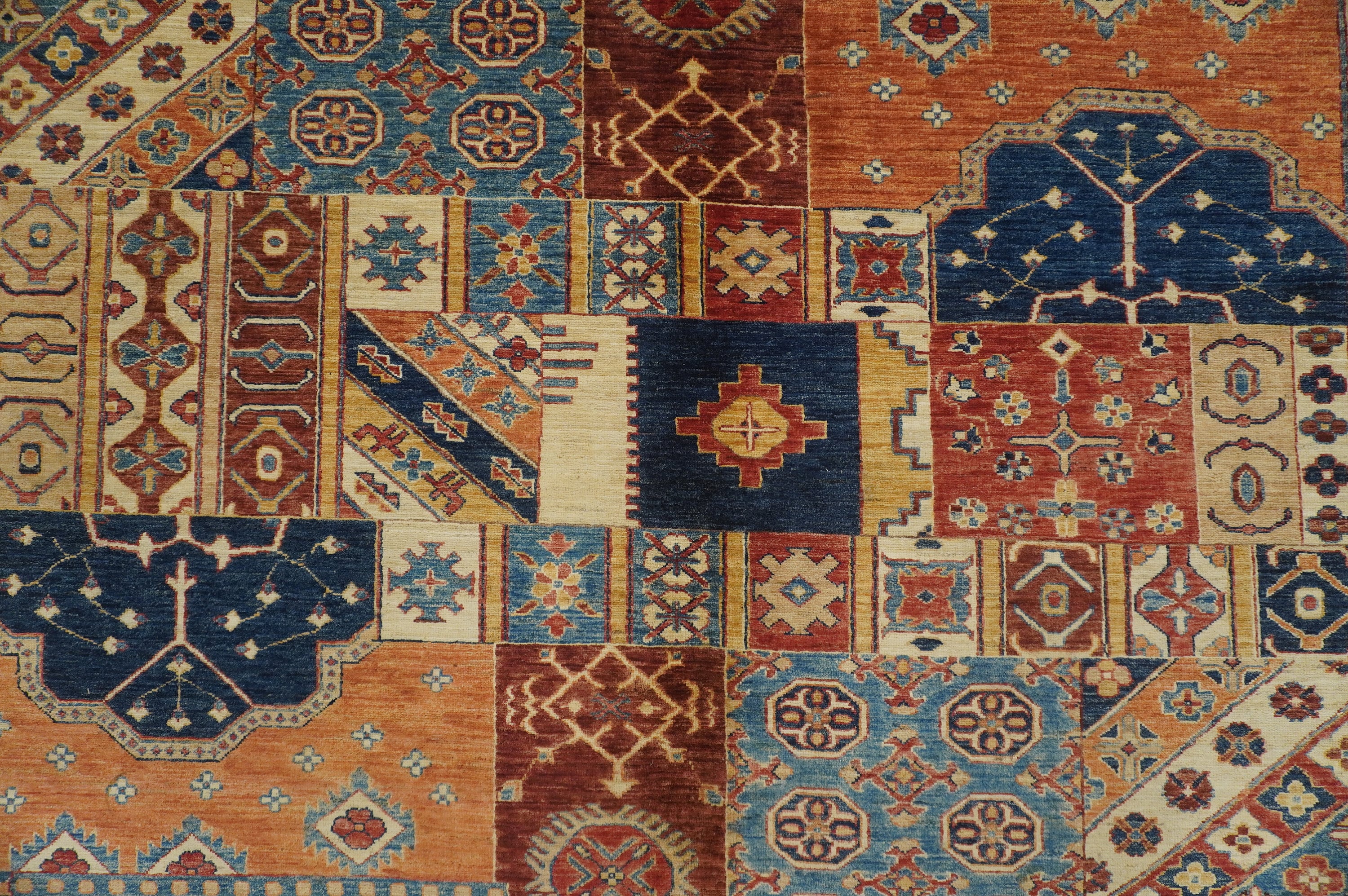 アフリカ　アンティーク　パッチワーク　ラフィア アフリカコンゴのクバ族のラフィア・アップリケ・ンチャク布