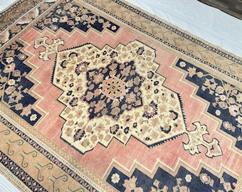 Vintage Turkish Oushak Rug (6.3x9.6): Hand-Knotted Wool, Muted Pink & Blue
