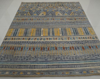 8x10 Hand Knotted Wool Rug: Soft Gray Tribal Khorjun Design