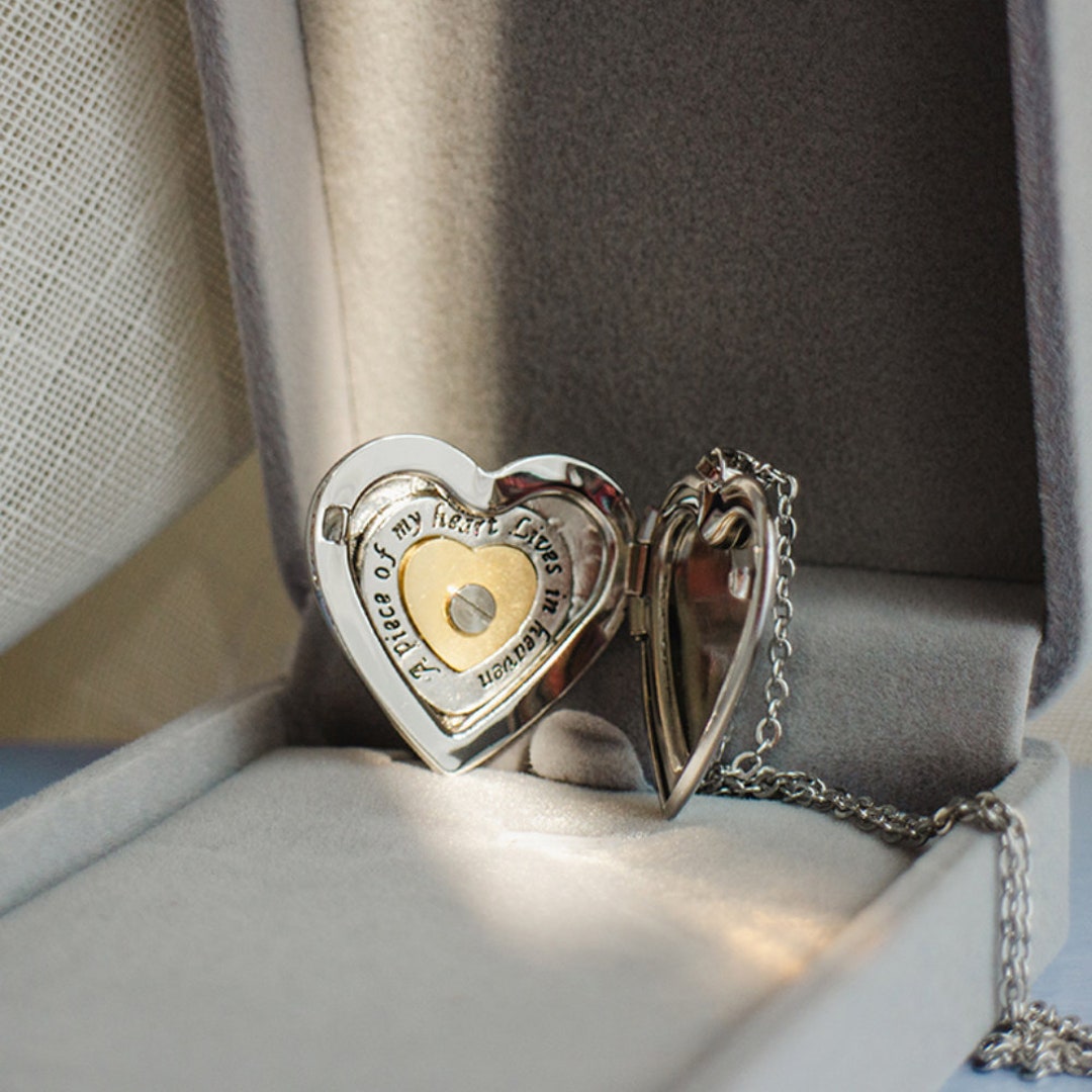 Pet Fur Necklace Custom Pet Hair Keepsake Dog Hair Memorial Etsy