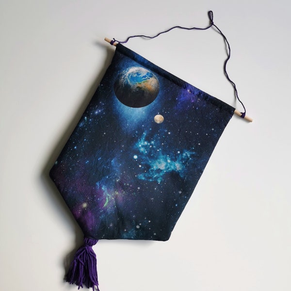 Pin Banner - Universum