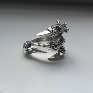 Medieval DRAGON claw adjustable ring | gothic punk dark different jewellery | weird fun odd crazy freaky funky novelty gifts for friends