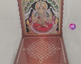 Soporte para diya Lakshmi Kolam hecho a mano/Artículo de decoración para Pooja: regalo de inauguración de la casa, decoración para Pooja, regalo de devolución para Pooja