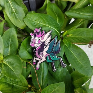 Cersie | Mytisk Peryton / Kolibri Fawn Deer / Pälskling Fursona Hybrid / Varelse Emalj Pin