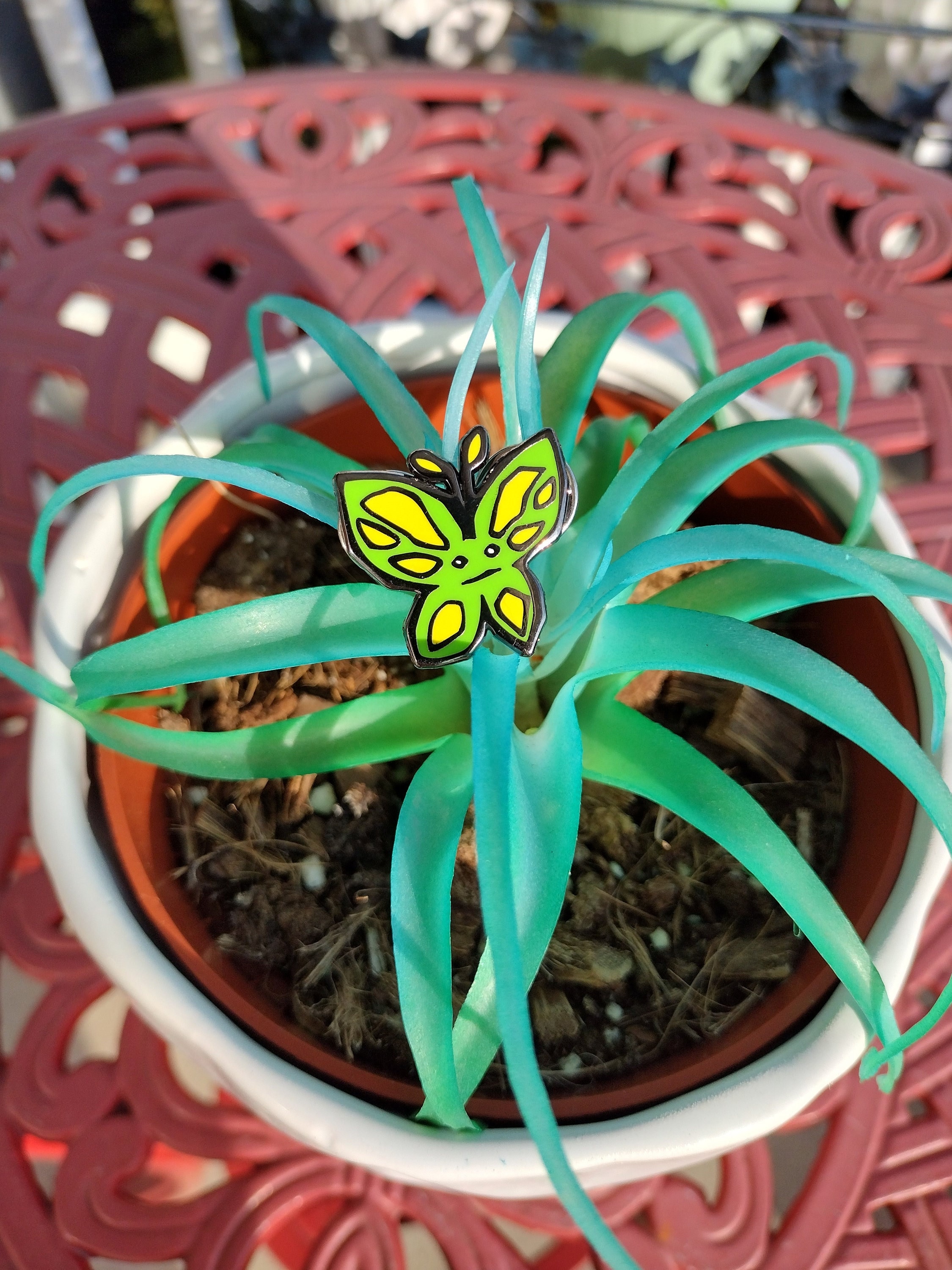 Mini Derpy Butterfly | Green/ Cartoony/ Insect / Small Enamel Pin - Etsy