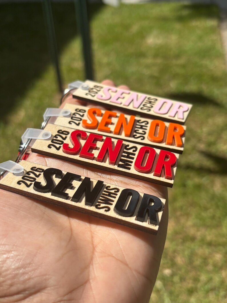 Senior Class of 2026 Keychain , Personalized School Initials & Colors ...