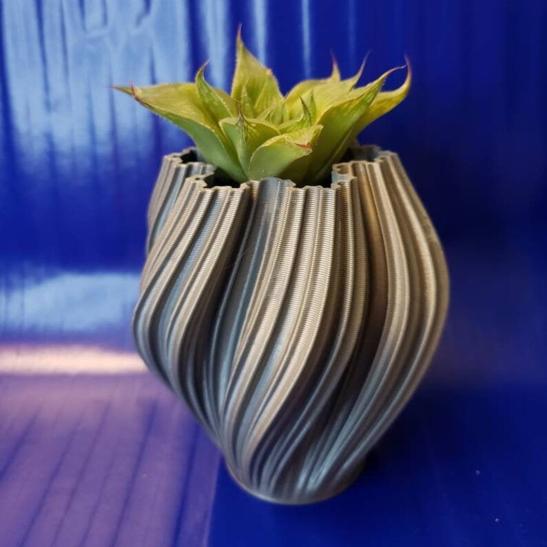 Spiral vase/3D printed Modern Vase/ Abstract Vase/ silver Etsy