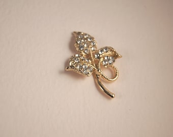 5 Flat back Rhinestone Leaves