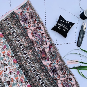 Marokkanischer Print Stoff mit Bordüren Design - Marokkanischer Design Stoff 100% NATÜRLICH