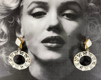 Beautiful vintage Crown Trifari white and gold Gypsy hoop earrings