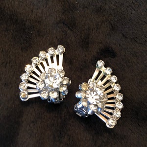 Vintage Coro Rhinestone Spray clip on earrings fan 50’s-mod earrings-mid century jewelry-clip-earrings
