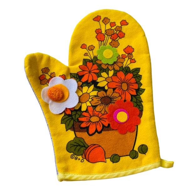 Very vintage 1970s bright yellow and floral print with felt posies oven mitt Epic cool Copyright B&D