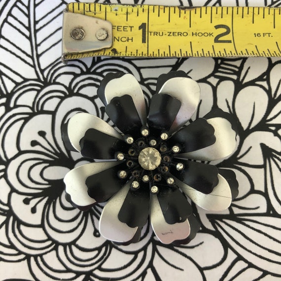 Vintage huge enamel flower brooch pin 1960s, flow… - image 3