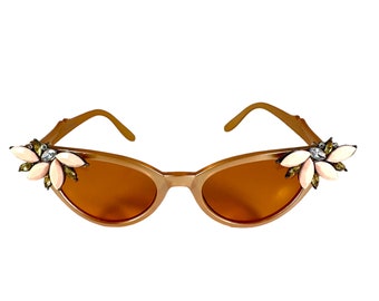 Vintage Vixen Rhinestone Hand Embellished Sunglasses Blue  display picture 2