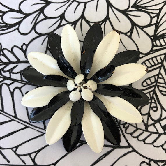 Large black White 1960’s enamel flower brooch, flo