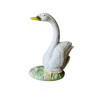 Vintage Whimsical 5 1/4&quot; Ceramic White Goose Bird Figurine