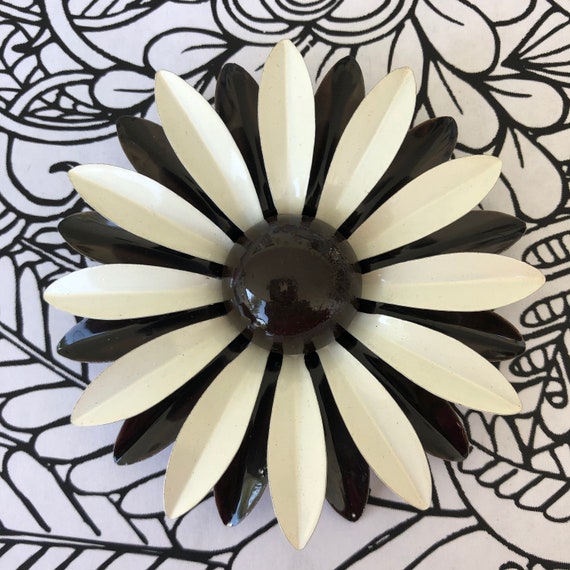 Massive black White 1960’s enamel flower brooch, f