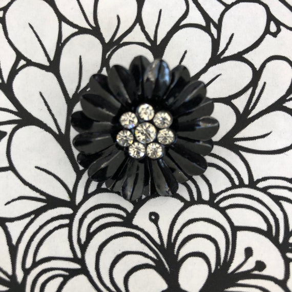 Stunning black 1960’s enamel flower brooch, flower