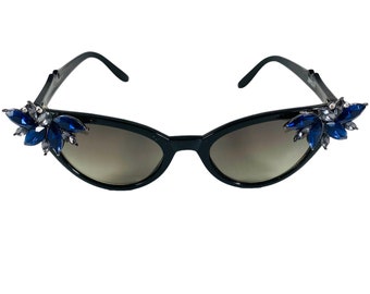OOAK Retro Pinup Cat Eye Rhinestone Sunglasses-retro  display picture 1