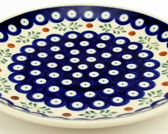 7.5" Plate, Polish Pottery from Zaklady Boleslawiec in Holly Berries Pattern