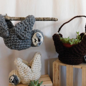 Sloth succulent holder, Crochet Sloth planter, air plant, hanging succulent, plant lover gift, birthday gift