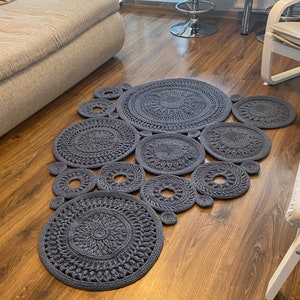 Hand knitted carpet made of cotton