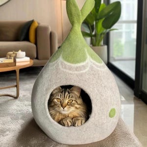 Handmade wool felted cat cave flower design