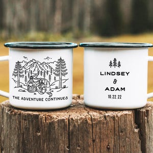 Personalized Hiking Couple with Dog Gift, Custom Hiker Dog Lovers Enamel Camp Mug, Unique Outdoor Camping Gifts for Dog Mom Dad Couples