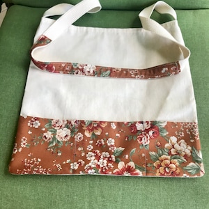 Floral Crossbody Tote Bag: Lightweight Cotton Shoulder Bag