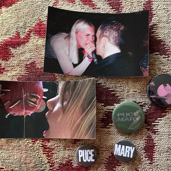 Puce Mary Badge and Sticker Set