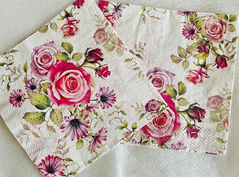 Decoupage Paper Napkins/ Vintage Pink Floral/cocktail Napkins